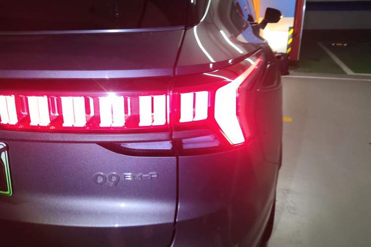 Used Lynk & Co 09 EM-P 2023 2.0TD EM-P Long-Range Version PM Six-Seater Right Rear Taillight