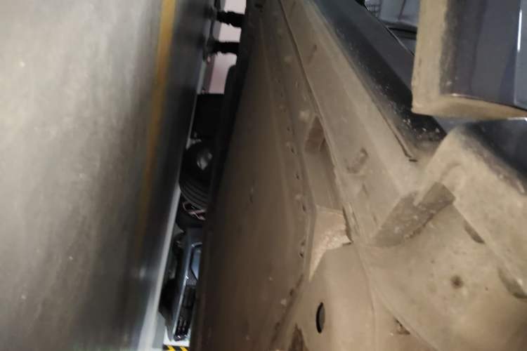 Used Lynk & Co 09 EM-P 2023 2.0TD EM-P Long-Range Version PM Six-Seater Right Side Sill
