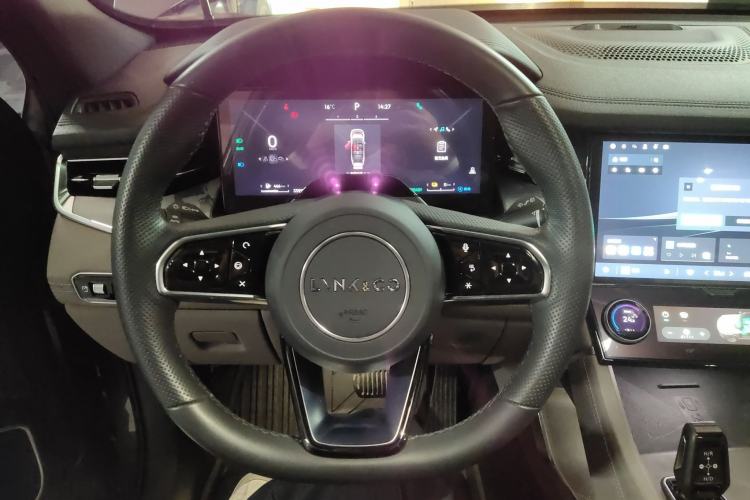 Used Lynk & Co 09 EM-P 2023 2.0TD EM-P Long-Range Version PM Six-Seater Steering Wheel