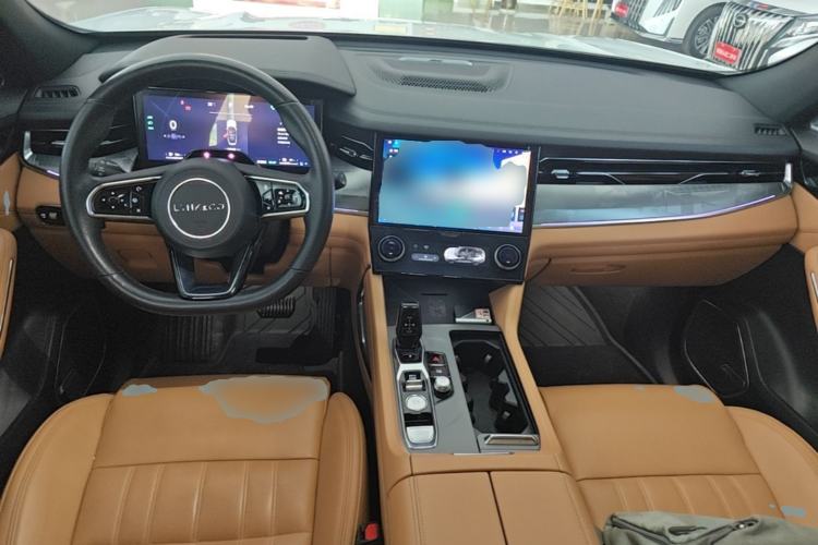 Used Lynk & Co 09 EM-P 2023 2.0TD EM-P Long-Range Version PM 7-Seater Center Console