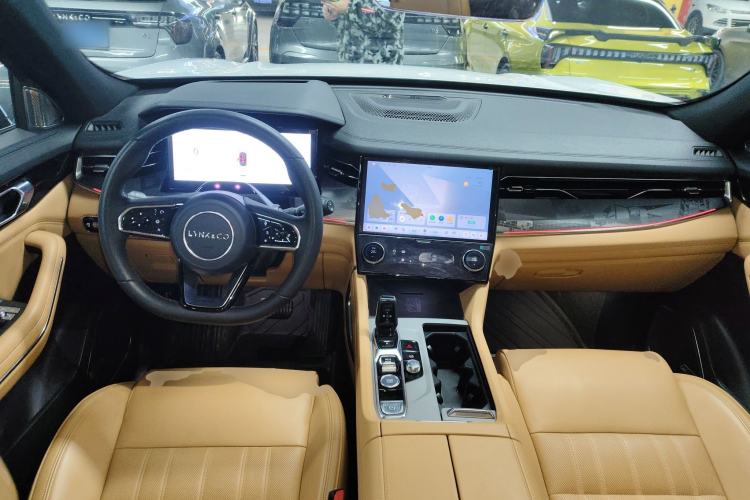Used Lynk & Co 09 EM-P 2023 2.0TD EM-P Long-Range Version AM Six-Seater Center Console