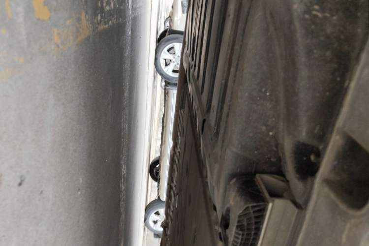 Used Lynk & Co 09 EM-P 2023 2.0TD EM-P Long-Range Version PM Six-Seater Chassis Rear Right