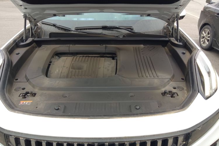 Used Lynk & Co 09 EM-P 2023 2.0TD EM-P Long-Range Version PM 7-Seater Engine Bay