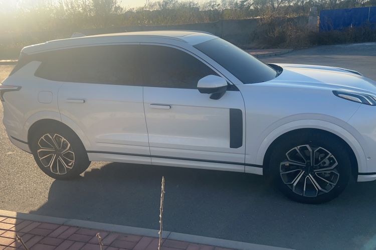 Used Lynk & Co 09 EM-P 2023 2.0TD EM-P Four-Wheel Drive Asian Games Executive Edition Five Seats Exterior 2