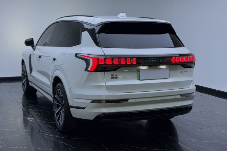 Used Lynk & Co 09 EM-P 2023 2.0TD EM-P Long-Range Version PM Six-Seater Exterior 2