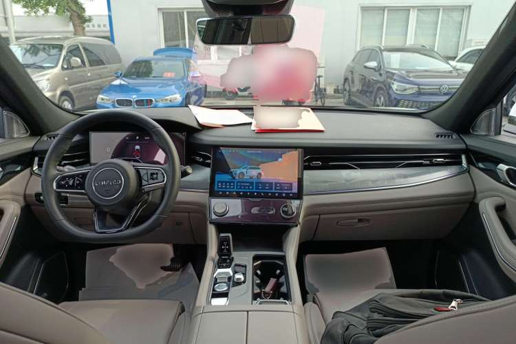 Used Lynk & Co 09 EM-P 2023 2.0TD EM-P Long-Range Version PM 7-Seater Interior 2