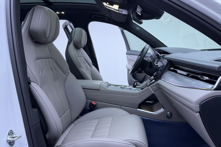 Used Lynk & Co 09 EM-P 2023 2.0TD EM-P Long-Range Version PM Six-Seater Interior 2