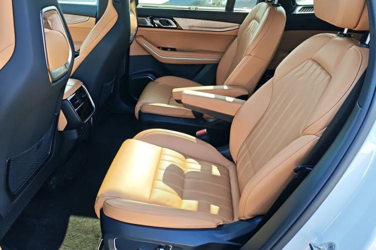 Used Lynk & Co 09 EM-P 2023 2.0TD EM-P Long-Range Version PM Six-Seater Interior 4