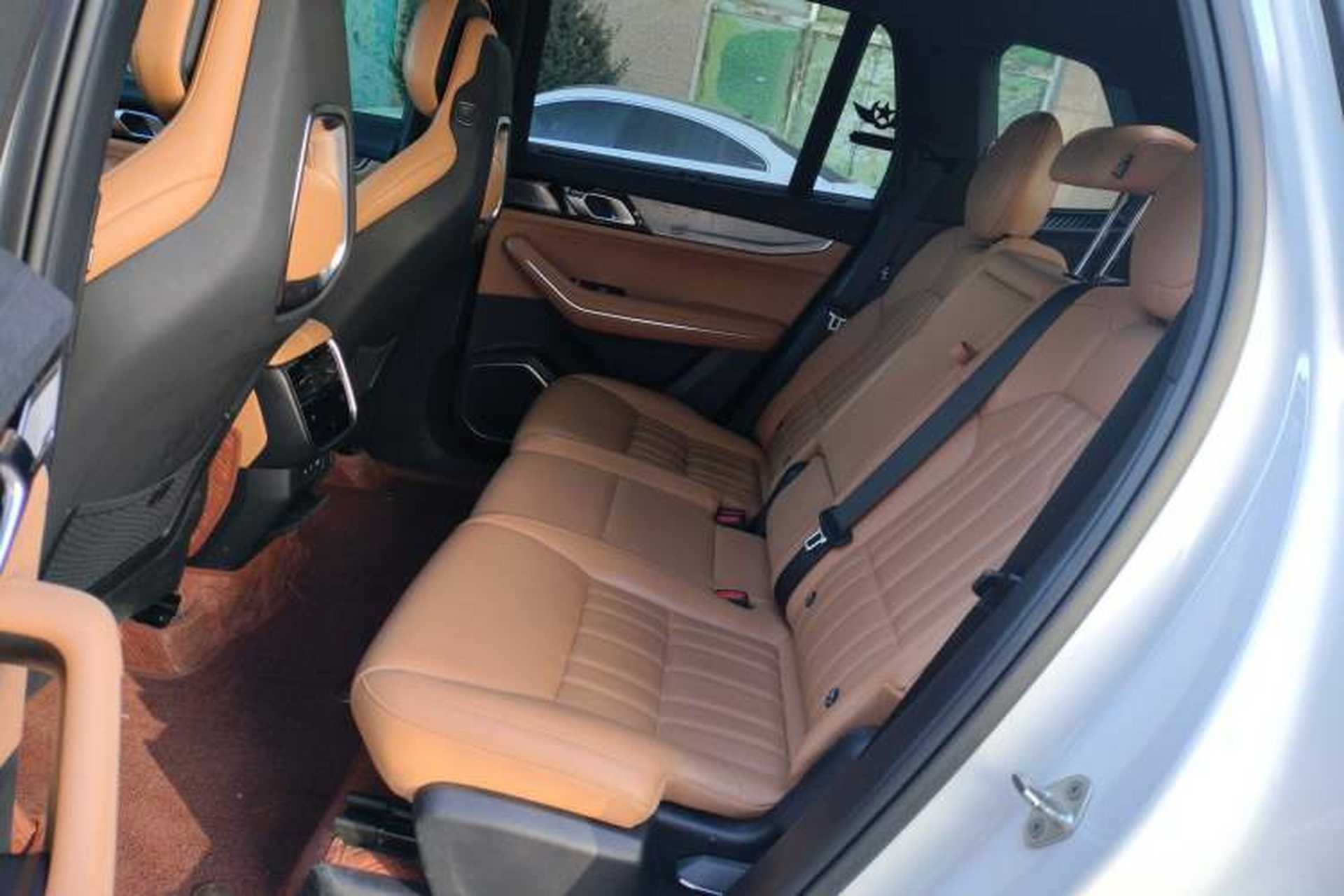 Used Lynk & Co 09 EM-P 2023 2.0TD EM-P Long-Range Version PM 7-Seater Interior 4