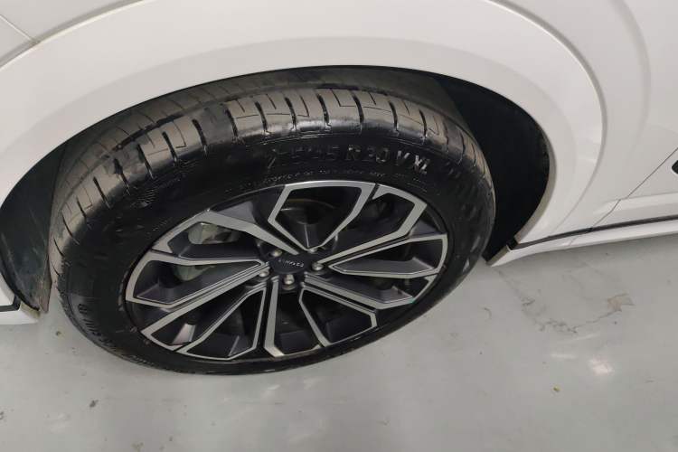 Used Lynk & Co 09 EM-P 2023 2.0TD EM-P Long-Range Version AM Six-Seater Left Front Wheel Hub