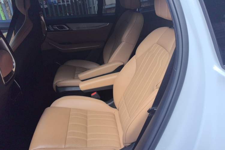 Used Lynk & Co 09 EM-P 2023 2.0TD EM-P Long-Range Version PM Six-Seater Left Rear Seat