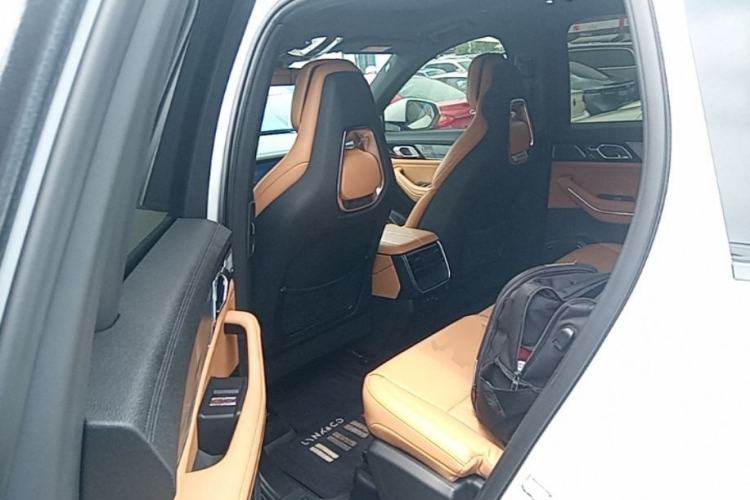Used Lynk & Co 09 EM-P 2023 2.0TD EM-P Long-Range Version PM 7-Seater Left Rear Seat