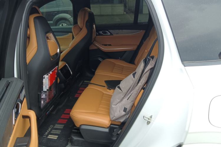 Used Lynk & Co 09 EM-P 2023 2.0TD EM-P Long-Range Version PM 7-Seater Left Rear Seat