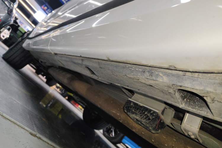 Used Lynk & Co 09 EM-P 2023 2.0TD EM-P Long-Range Version AM Six-Seater Left Side Sill