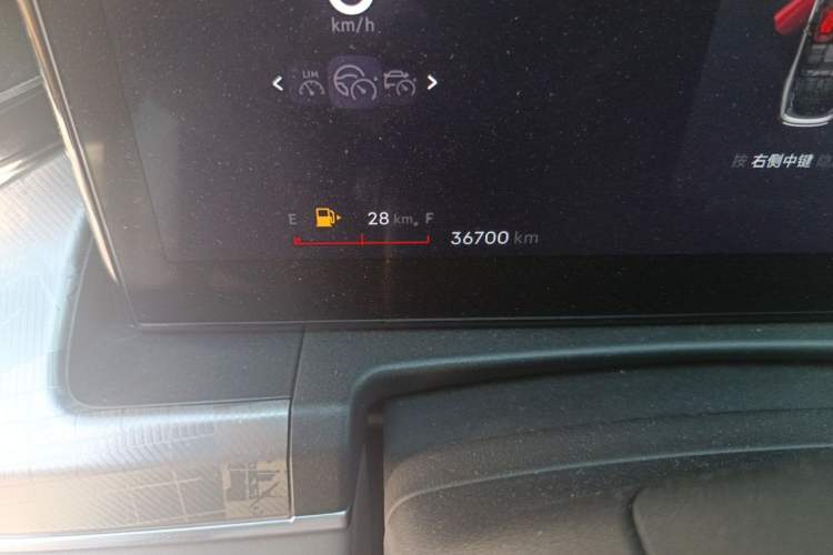 Used Lynk & Co 09 EM-P 2023 2.0TD EM-P Long-Range Version PM Six-Seater Odometer Close Up