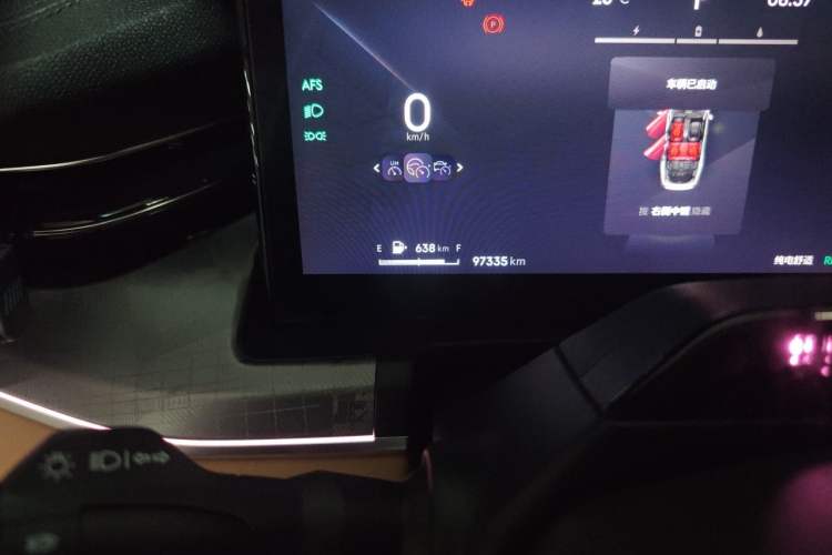 Used Lynk & Co 09 EM-P 2023 2.0TD EM-P Long-Range Version PM 7-Seater Odometer Close Up