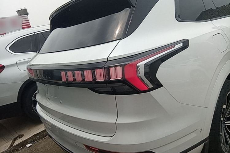 Used Lynk & Co 09 EM-P 2023 2.0TD EM-P Long-Range Version PM 7-Seater Rear