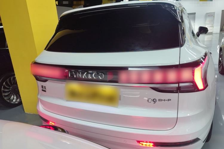 Used Lynk & Co 09 EM-P 2023 2.0TD EM-P Four-Wheel Drive Asian Games Executive Edition Five Seats Rear