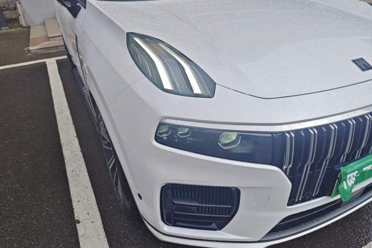 Used Lynk & Co 09 EM-P 2023 2.0TD EM-P Four-Wheel Drive Asian Games Executive Edition Five Seats Right Front Headlight
