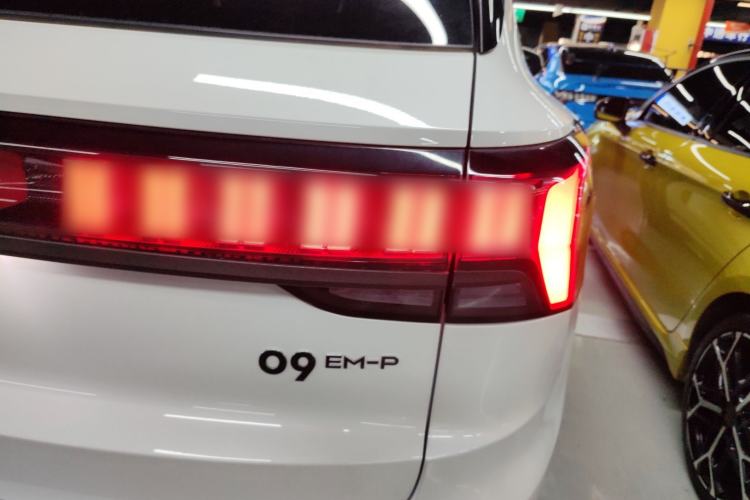 Used Lynk & Co 09 EM-P 2023 2.0TD EM-P Long-Range Version PM Six-Seater Right Rear Taillight