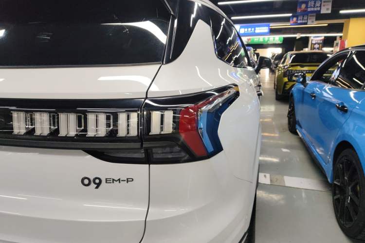 Used Lynk & Co 09 EM-P 2023 2.0TD EM-P Long-Range Version AM Six-Seater Right Rear Taillight