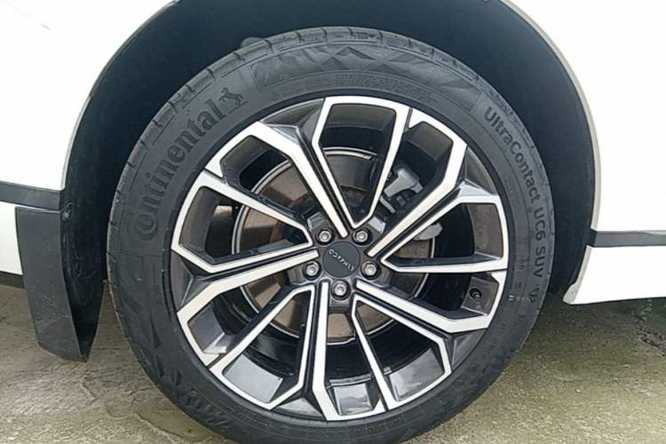 Used Lynk & Co 09 EM-P 2023 2.0TD EM-P Long-Range Version PM 7-Seater Right Rear Wheel Hub