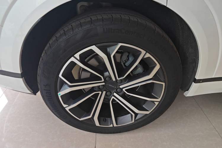Used Lynk & Co 09 EM-P 2023 2.0TD EM-P Long-Range Version PM 7-Seater Right Rear Wheel Hub