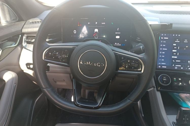 Used Lynk & Co 09 EM-P 2023 2.0TD EM-P Long-Range Version PM Six-Seater Steering Wheel