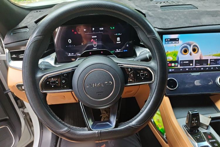 Used Lynk & Co 09 EM-P 2023 2.0TD EM-P Long-Range Version PM Six-Seater Steering Wheel
