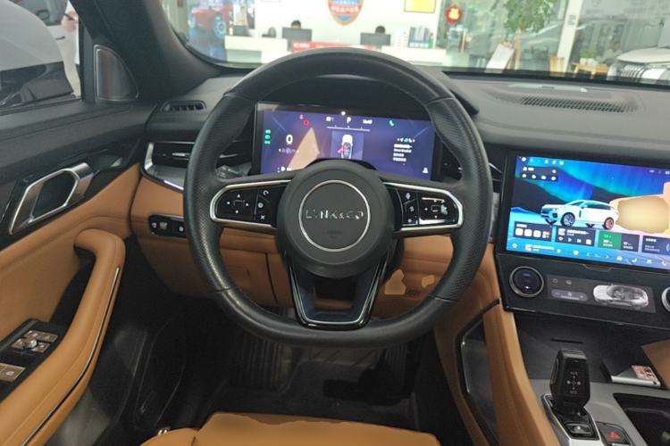 Used Lynk & Co 09 EM-P 2023 2.0TD EM-P Long-Range Version PM 7-Seater Steering Wheel