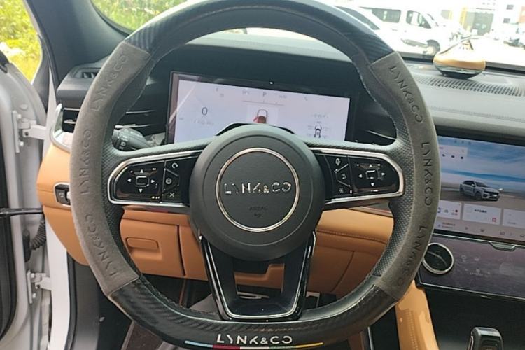 Used Lynk & Co 09 EM-P 2023 2.0TD EM-P Long-Range Version AM Six-Seater Steering Wheel