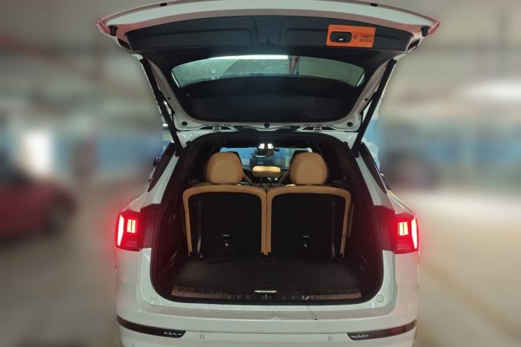 Used Lynk & Co 09 EM-P 2023 2.0TD EM-P Long-Range Version PM 7-Seater Trunk
