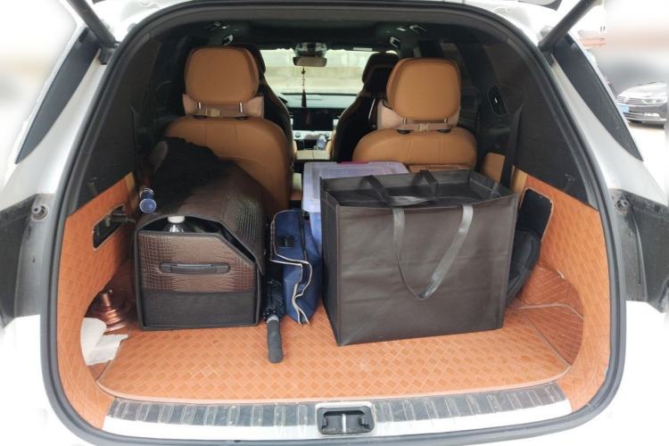 Used Lynk & Co 09 EM-P 2023 2.0TD EM-P Long-Range Version PM Six-Seater Trunk