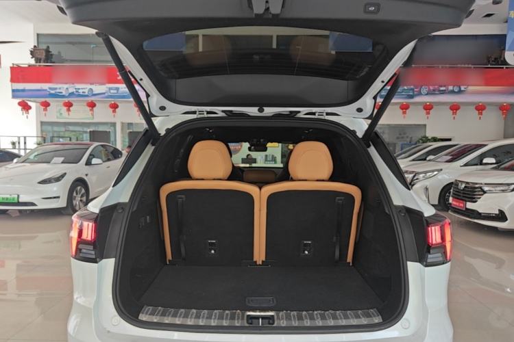 Used Lynk & Co 09 EM-P 2023 2.0TD EM-P Long-Range Version PM 7-Seater Trunk