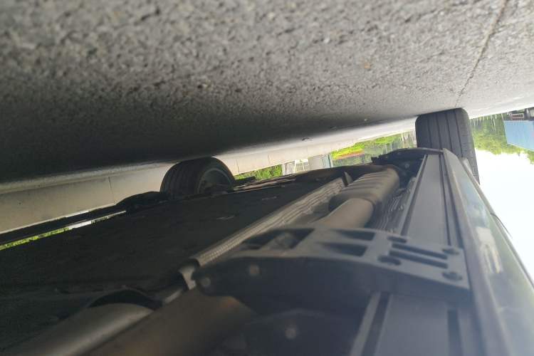 Used Lynk & Co 09 EM-P 2024 2.0TD EM-P Four-Wheel Drive PRO Seven-Seater Chassis Rear Left
