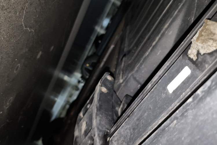 Used Lynk & Co 09 EM-P 2024 2.0TD EM-P Four-Wheel Drive ULTRA Six-Seater Chassis Rear Right