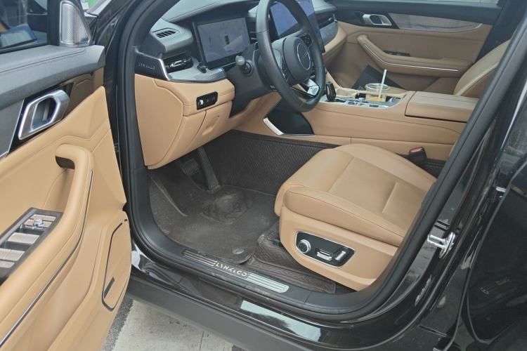 Used Lynk & Co 09 EM-P 2024 2.0TD EM-P Four-Wheel Drive ULTRA Six-Seater Driver Seat