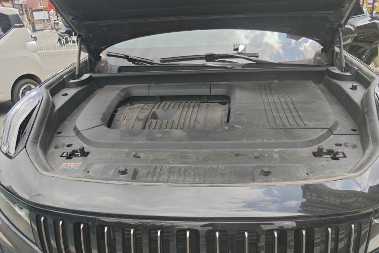 Used Lynk & Co 09 EM-P 2024 2.0TD EM-P Four-Wheel Drive ULTRA Six-Seater Engine Bay
