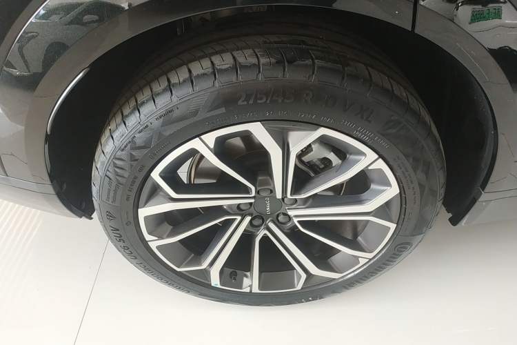 Used Lynk & Co 09 EM-P 2024 2.0TD EM-P Four-Wheel Drive HALO Six-Seater Exterior 8