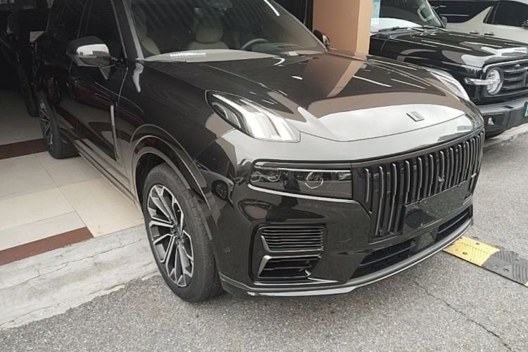 Used Lynk & Co 09 EM-P 2024 2.0TD EM-P Four-Wheel Drive ULTRA Six-Seater Front Right 45 Deg