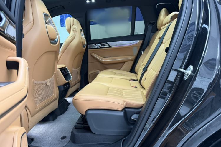 Used Lynk & Co 09 EM-P 2024 2.0TD EM-P Four-Wheel Drive PRO Seven-Seater Interior 2