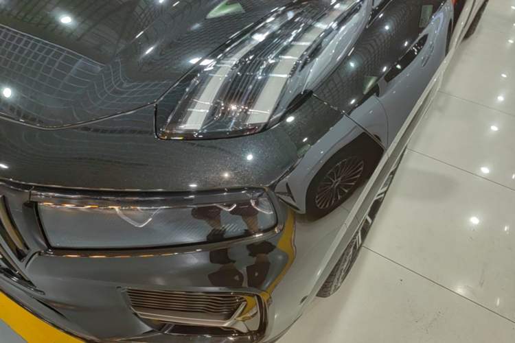 Used Lynk & Co 09 EM-P 2024 2.0TD EM-P Four-Wheel Drive ULTRA Six-Seater Left Front Headlight