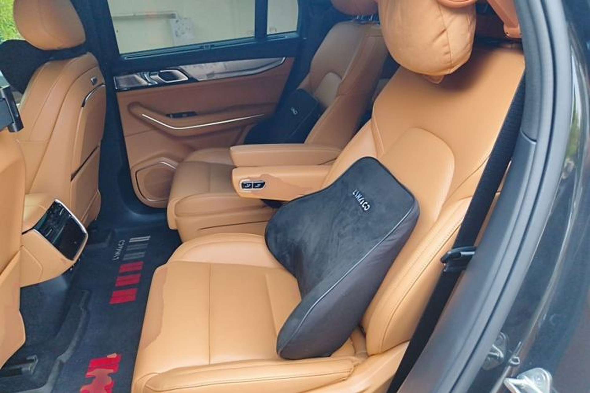 Used Lynk & Co 09 EM-P 2024 2.0TD EM-P Four-Wheel Drive ULTRA Six-Seater Left Rear Seat