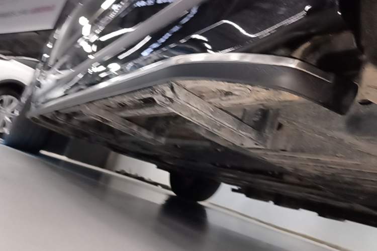 Used Lynk & Co 09 EM-P 2024 2.0TD EM-P Four-Wheel Drive HALO Six-Seater Left Side Sill