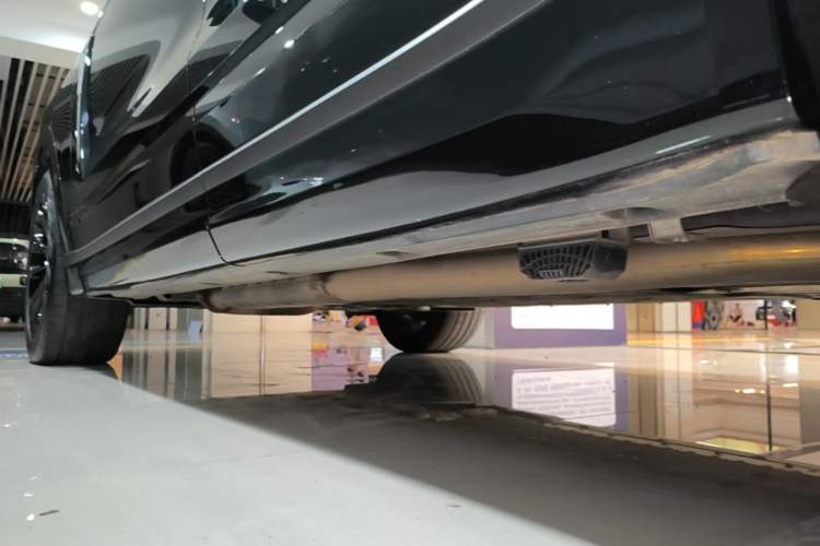 Used Lynk & Co 09 EM-P 2024 2.0TD EM-P Four-Wheel Drive ULTRA Six-Seater Left Side Sill