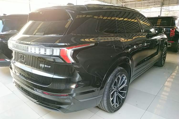 Used Lynk & Co 09 EM-P 2024 2.0TD EM-P Four-Wheel Drive HALO Six-Seater Rear Right 45 Deg