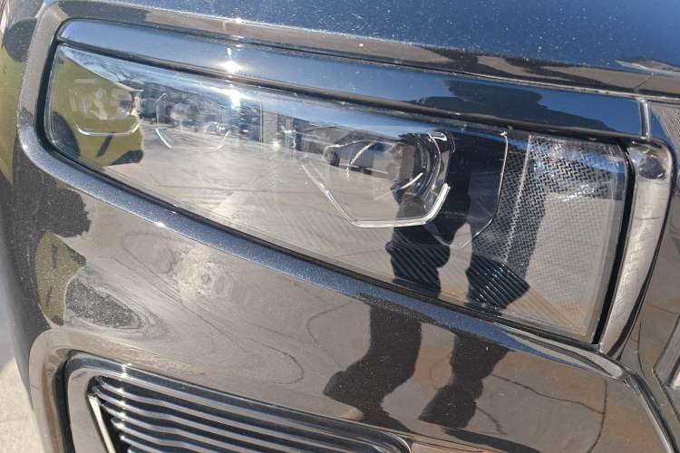 Used Lynk & Co 09 EM-P 2024 2.0TD EM-P Four-Wheel Drive HALO Six-Seater Right Front Headlight