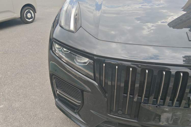 Used Lynk & Co 09 EM-P 2024 2.0TD EM-P Four-Wheel Drive ULTRA Six-Seater Right Front Headlight