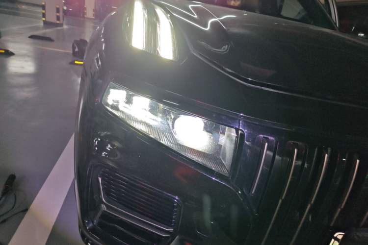 Used Lynk & Co 09 EM-P 2024 2.0TD EM-P Four-Wheel Drive ULTRA Six-Seater Right Front Headlight