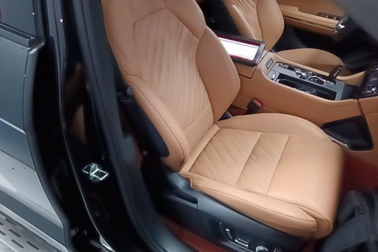 Used Lynk & Co 09 EM-P 2024 2.0TD EM-P Four-Wheel Drive HALO Six-Seater Right Front Seat